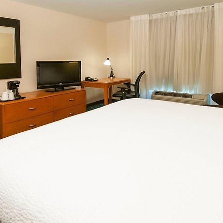Fairfield Inn & Suites By Marriott San Antonio North/Stone Oak Екстер'єр фото